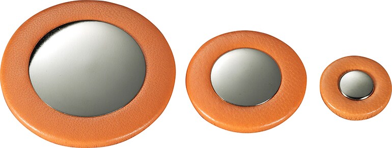 Polster mit Metall-Resonatoren