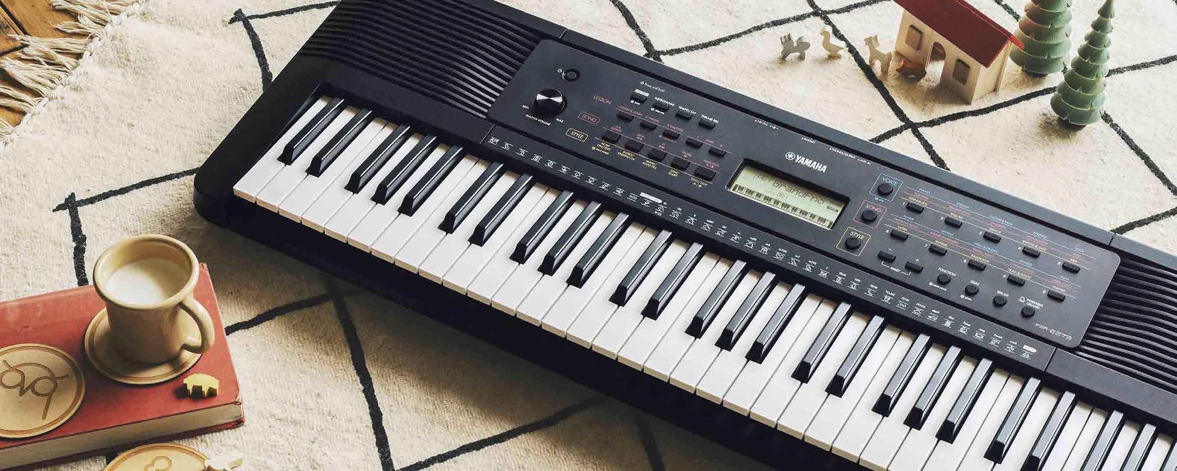 Yamaha PSR-E273